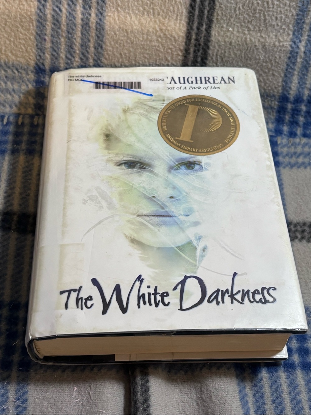 The White Darkness Hydrating Face Cream - library withdrawal